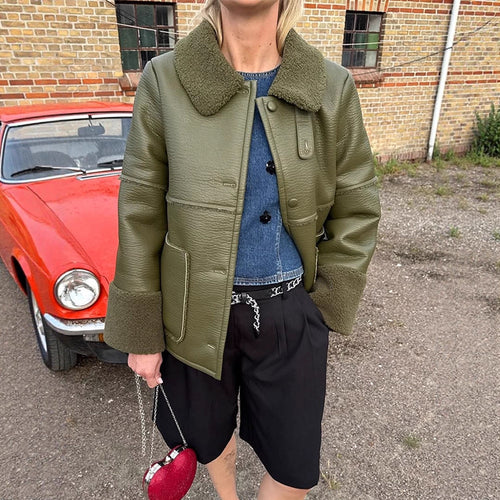Damen Kurze Fliegerjacke im Aviator‑Stil mit Teddybesatz und kastiger Silhouette Shop Nory