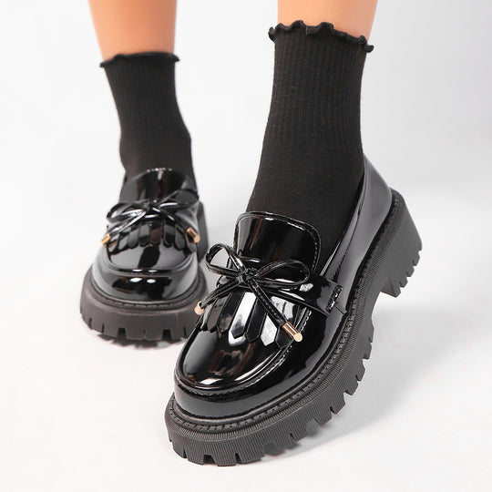 Damen Loafer in Lacklederoptik mit massiver Profilsohle und Zierschleife Shop Nory