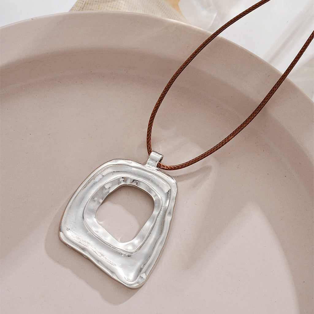 Damen moderne Anhängerkette aus hochwertigem Edelstahl mit künstlerischem Design Shop Nory