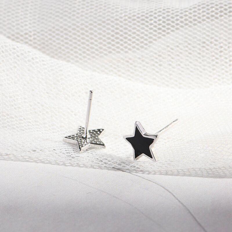 Damen Ohrstecker in Sternform mit schwarzer Emaille Shop Nory