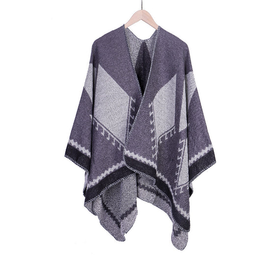 Damen Grobgestrickte Oversize-Ruana mit grafischem Blockmuster und asymmetrischem Zipfelrand Shop Nory