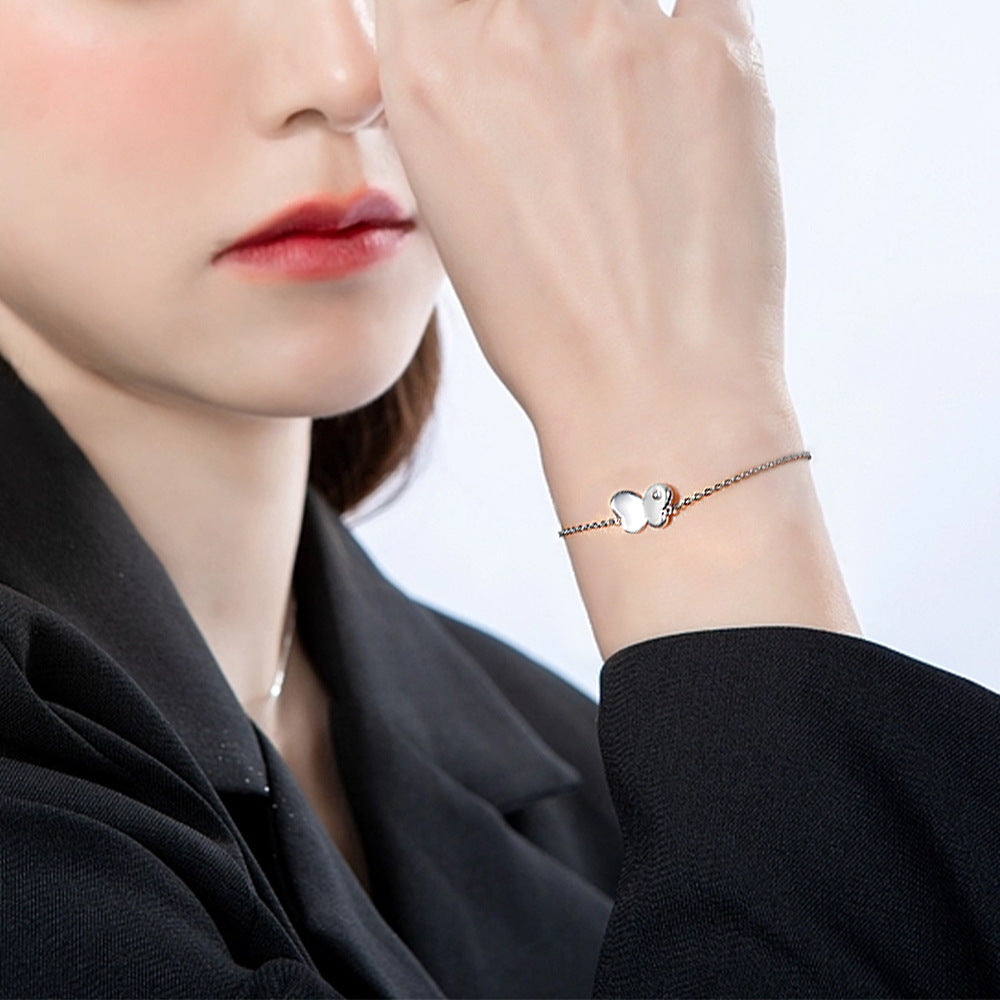 Damenarmband mit elegantem Schmetterlingsmotiv und funkelndem Stein Shop Nory