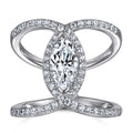 Damen Verlobungsring mit hochglänzendem, rechteckigem Edelstein und kunstvollen Zirkonia-Details Shop Nory