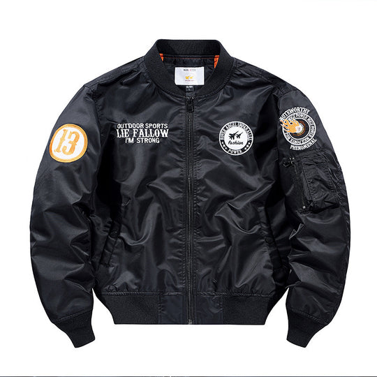 Herren leichte Piloten-Bomberjacke mit Badge‑Applikationen, Ärmeltasche und gerippten Bündchen Shop Nory