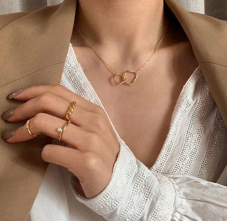 Damen Halskette mit doppeltem Herzanhänger und filigraner Silberkette Shop Nory