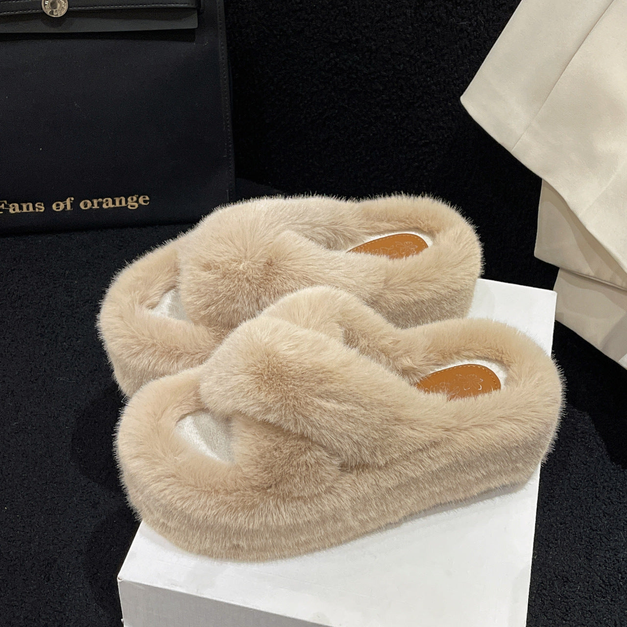 Damen Flauschige Fleece-Pantoletten mit weichem Innenfutter und modernem Design