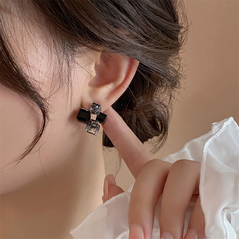 Damen Ohrstecker mit edlen, multifunktionalen Steinen Shop Nory
