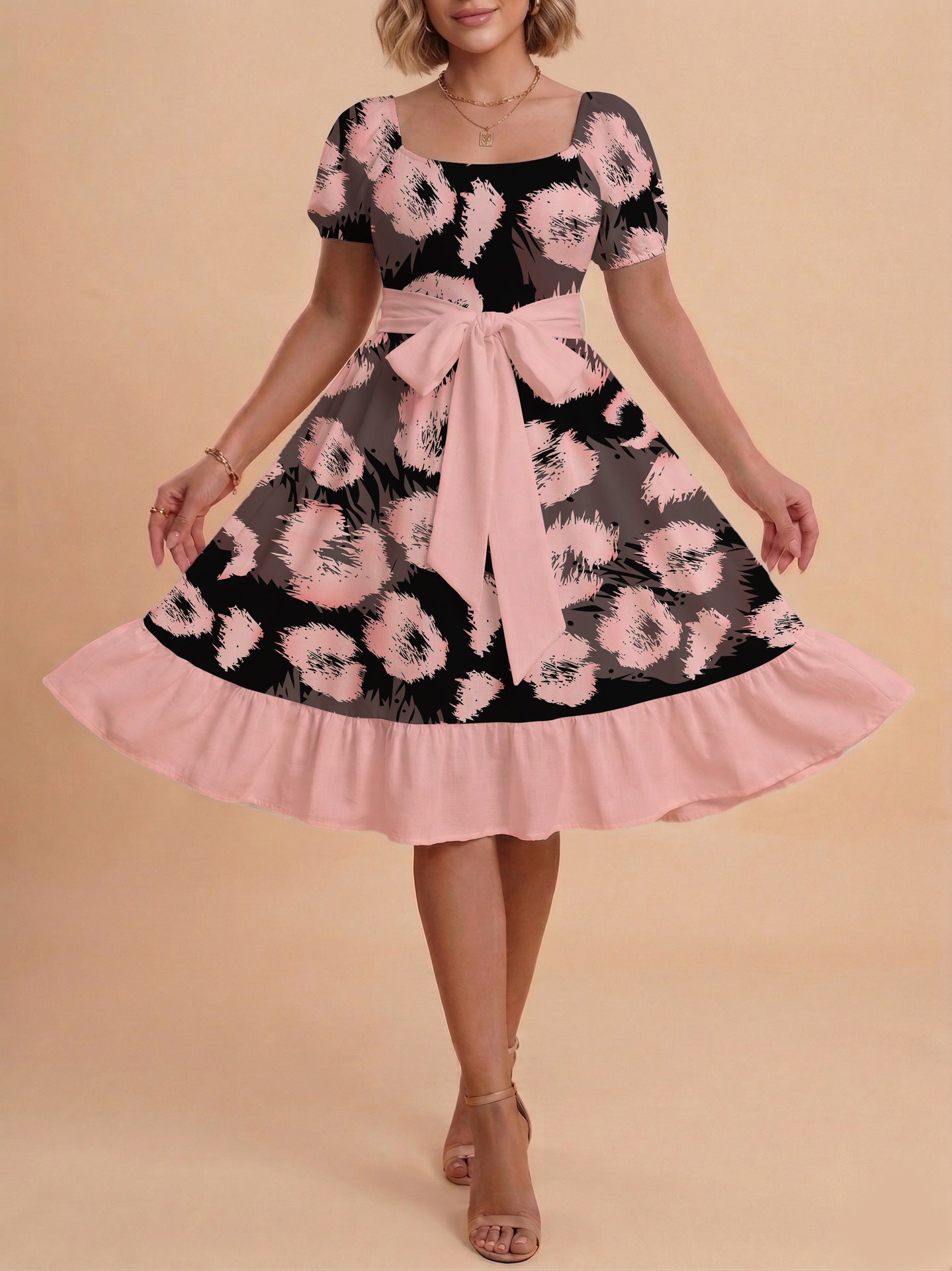 Damen Sommerliches Blumenkleid mit taillierbarem Gürtel und voluminösen Ärmeln