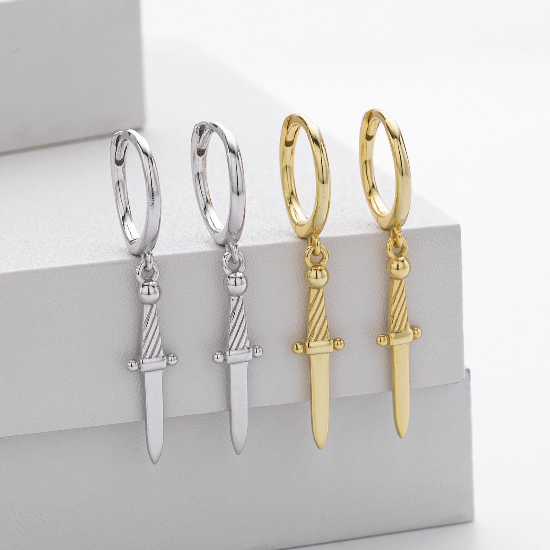 Damen Ohrhänger mit elegantem Schwertanhänger aus hochwertigem 925 Sterling Silber Shop Nory