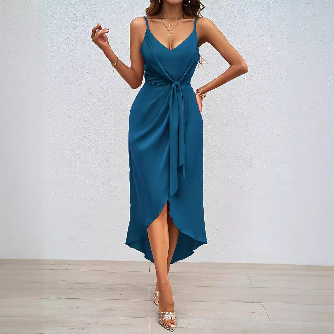 Damen Etuikleid mit elegantem Wickel-Design und schwingendem Saum