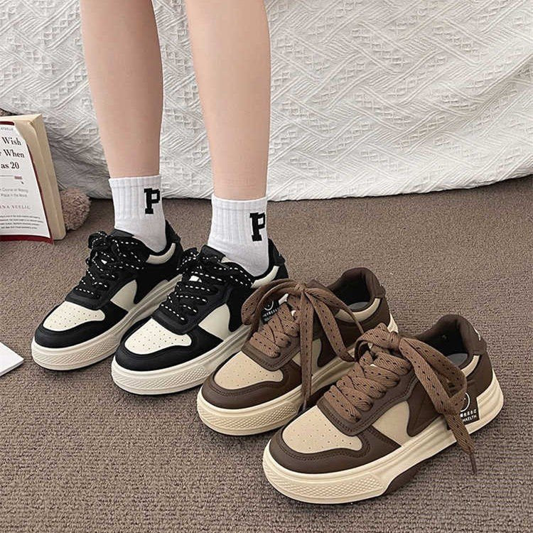Damen Chunky Plateau‑Sneaker im Retro‑Basketballstil mit gepolstertem Schaft Shop Nory