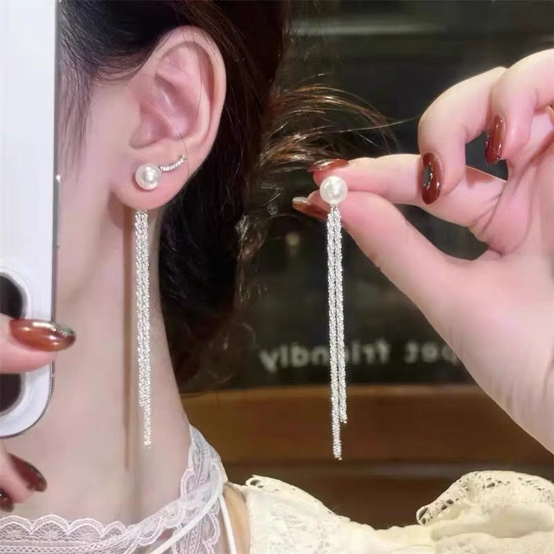 Damen Ohrstecker mit eleganten Perlen und funkelnden Fransen Shop Nory