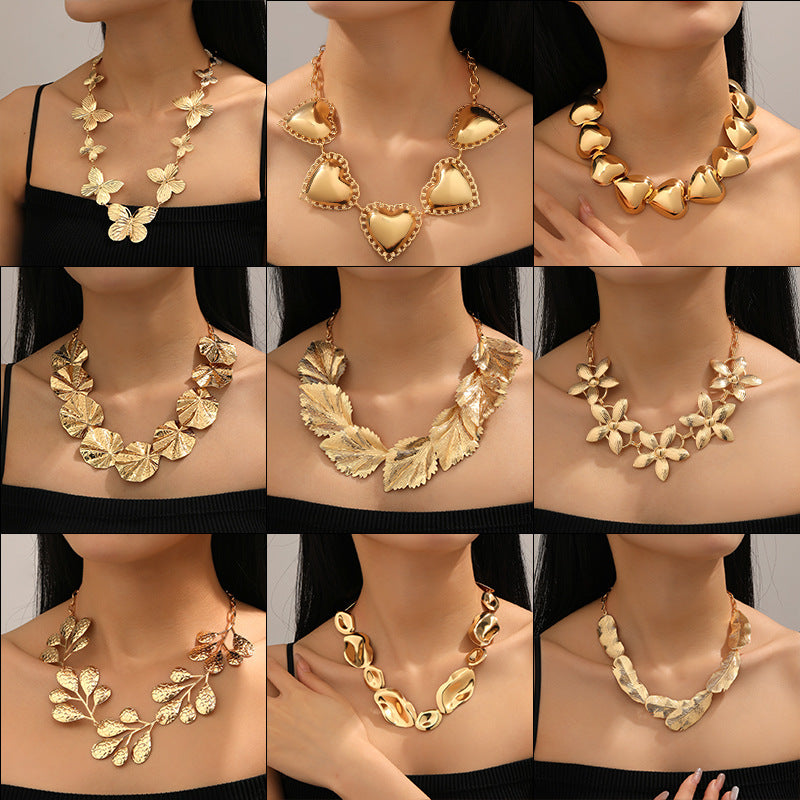 Damen Statement-Halskette mit herzförmigem Design und glänzendem Finish Shop Nory