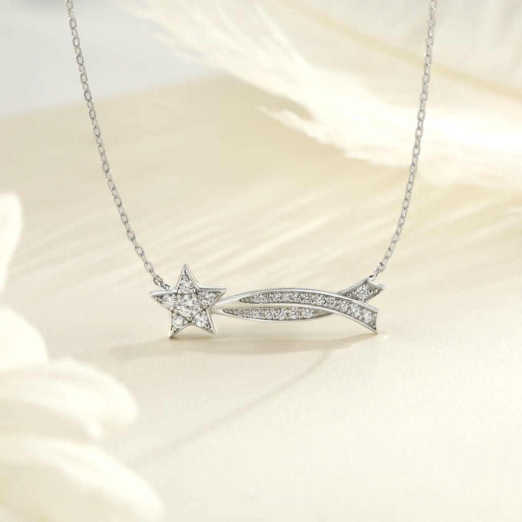 Damen Halskette mit funkelndem Stern und eleganten Zirkonia-Details Shop Nory