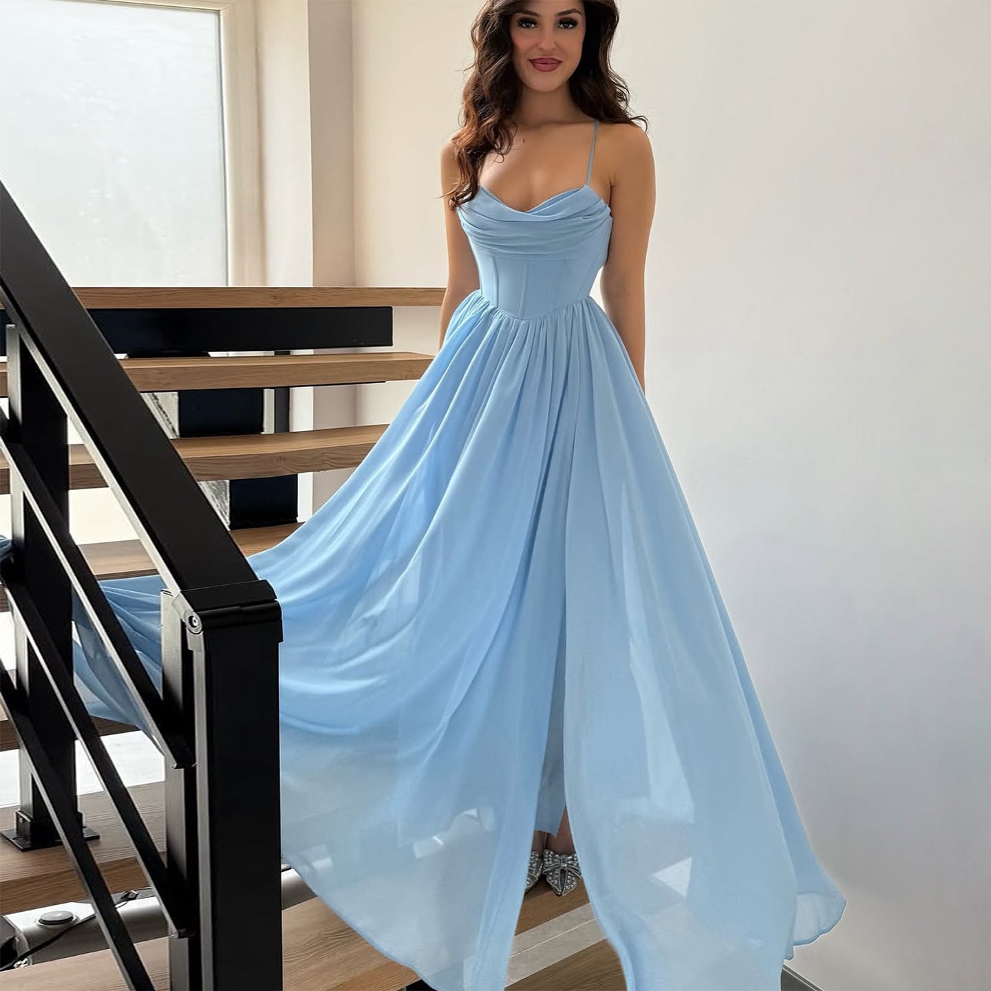 Damen Maxikleid mit zarten Raffungen und eleganter A-Linien-Form Shopnory