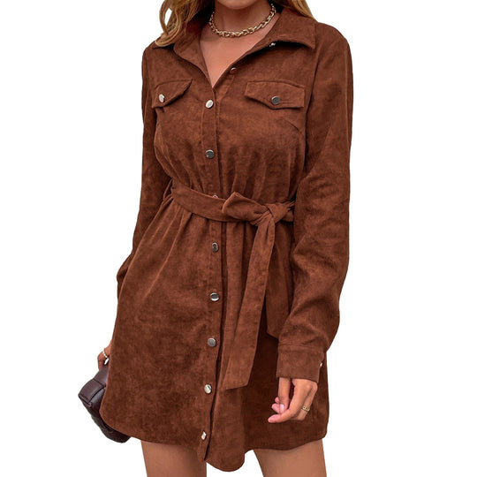 Damen kurzes Hemdkleid aus Velourslederimitat mit Taillengürtel und Druckknopf-Leiste Shop Nory