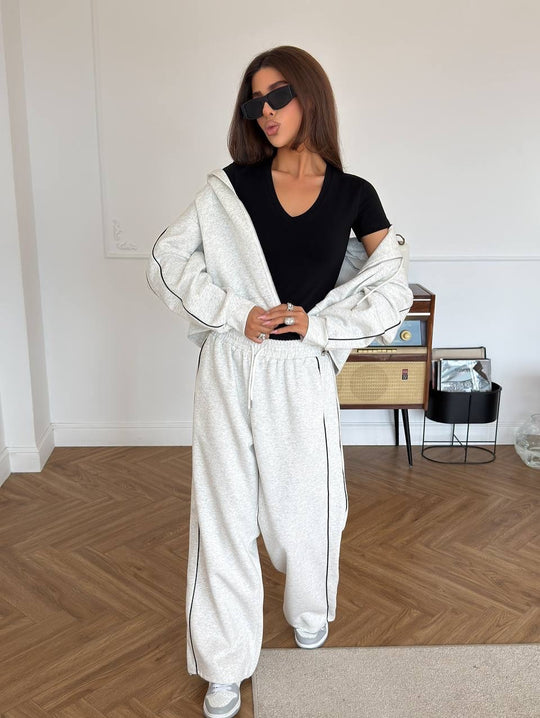 Damen Lässiges zweiteiliges Lounge-Set mit oversized Zipjacke und weitem Kordelzug-Hosenbund Shop Nory