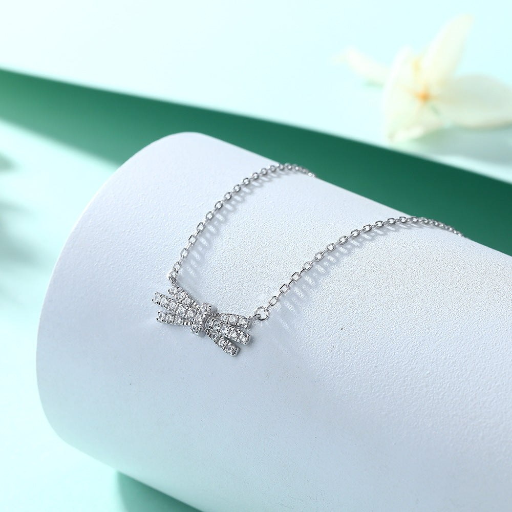 Damen Halskette mit Schleifendetail aus funkelnden Kristallen Shop Nory
