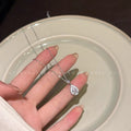 Damen Halskette mit tropfenförmigem Zirkonia-Anhänger und feiner Gliederkette Shop Nory
