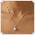 Damen Halskette mit tropfenförmigem Perlenanhänger und feiner Gliederkette Shop Nory