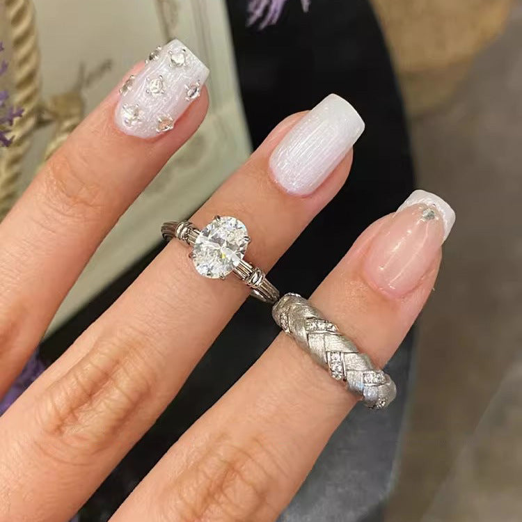 Damen Ring mit kunstvollem ovalen Kristall und elegantem Drahtdesign Shop Nory