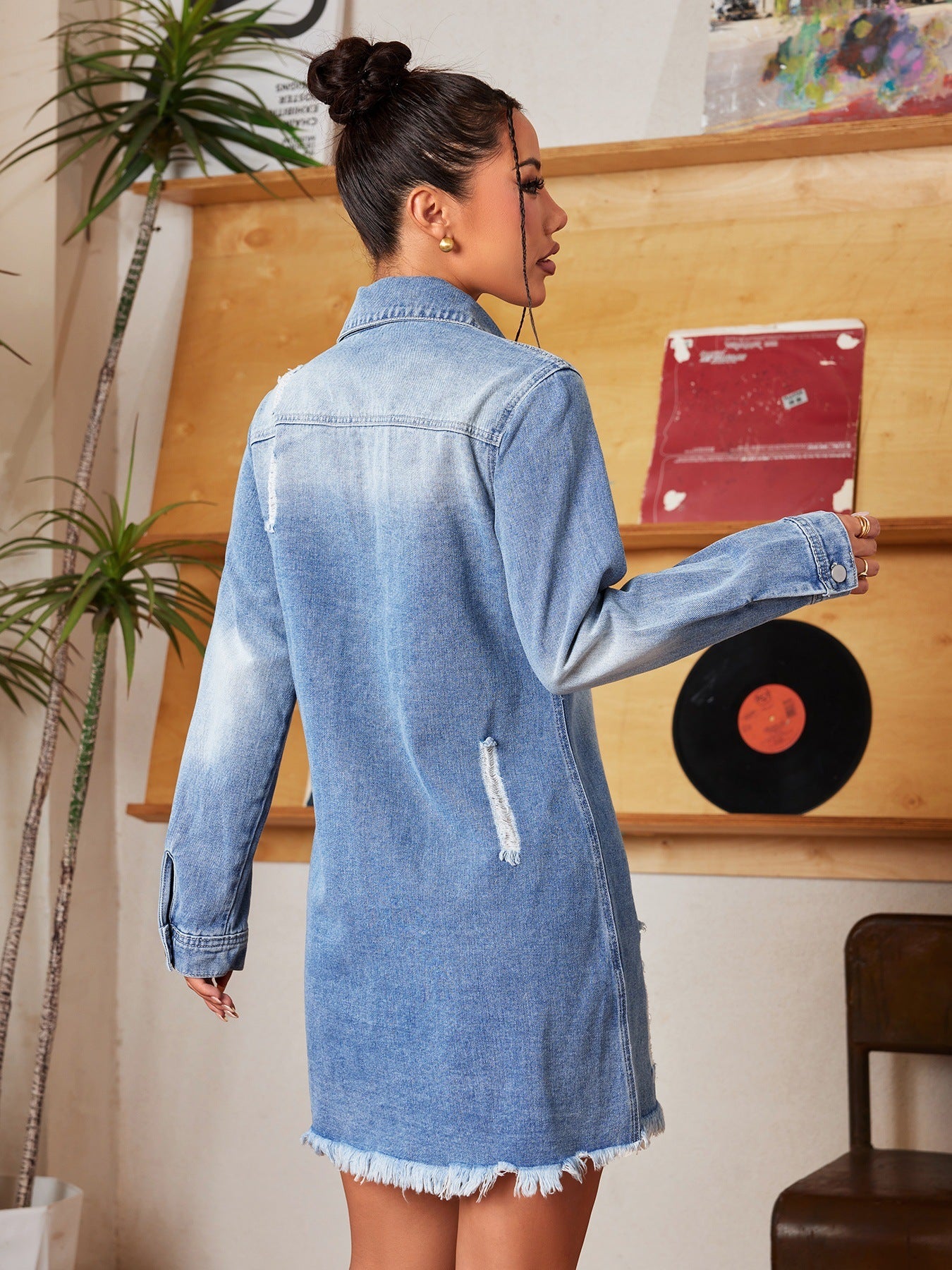 Zerrissene Jeansjacke für Frauen - Stylisch und Lässig