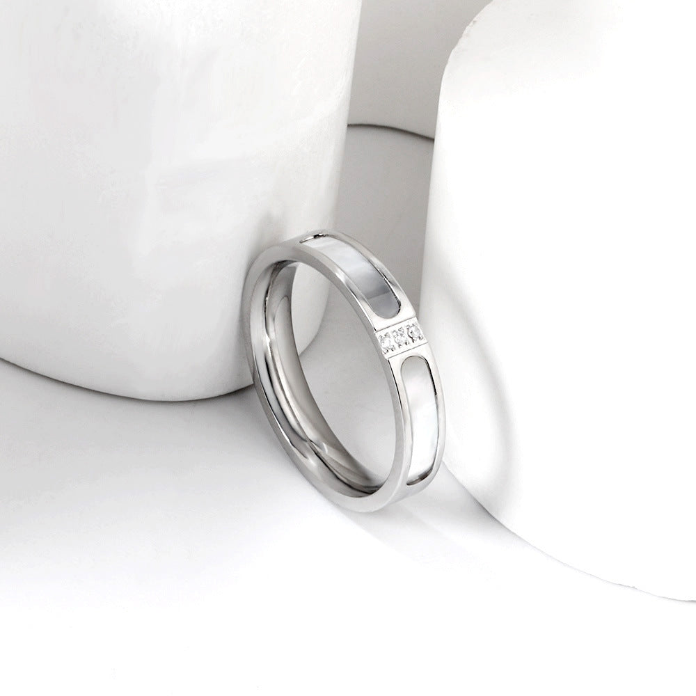 Damen edler Edelstahlring mit Perlen- und Zirkonia-Akzenten Shop Nory