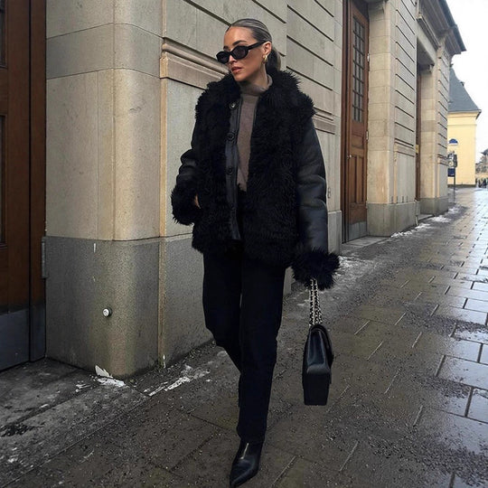 Damen Oversize Kunstleder-Mantel im Aviator-Stil mit voluminösem Faux-Fur-Kragen und Teddybündchen Shop Nory