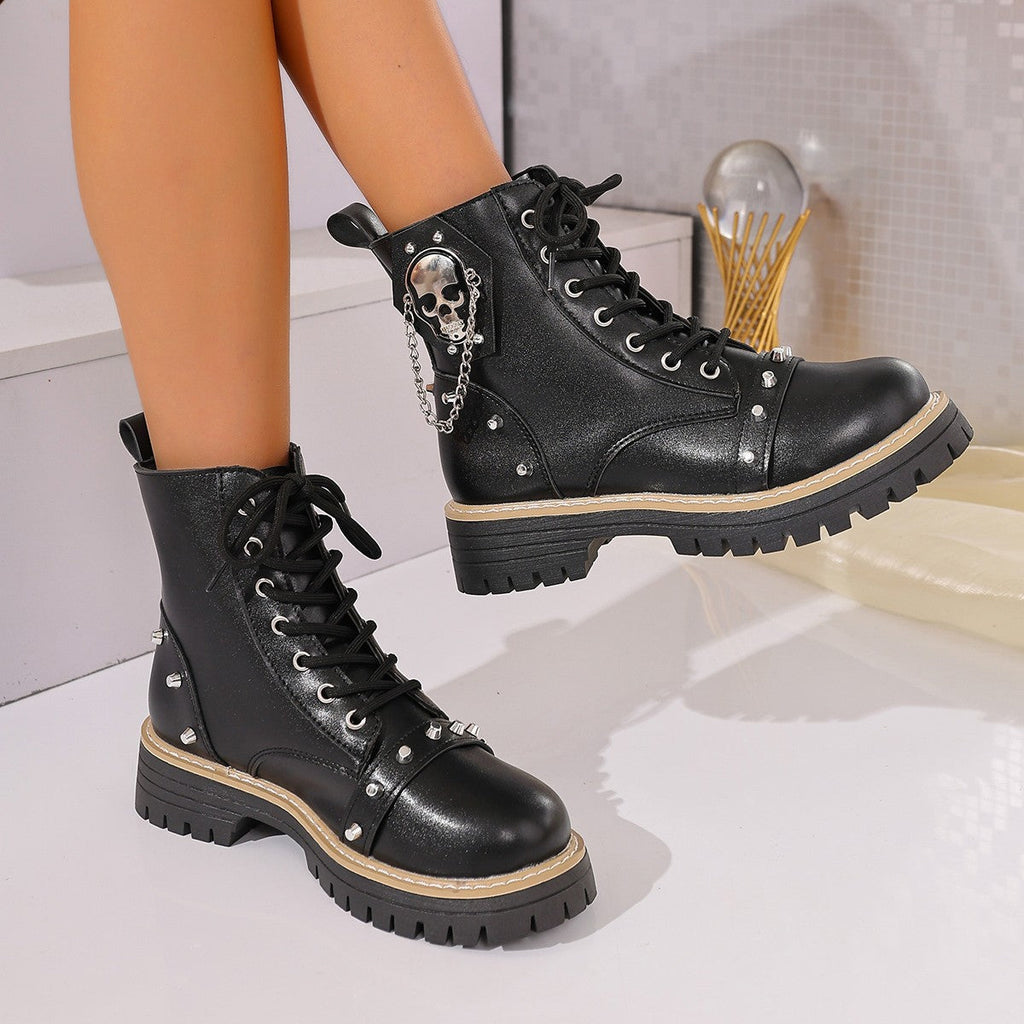 Damen modische Schnürstiefel mit dekorativen Nieten und Kettenanhänger