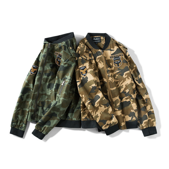 Herren Camouflage Bomberjacke im Military‑Style mit Patch‑Applikationen, Ärmeltasche und Rippenbündchen Shop Nory