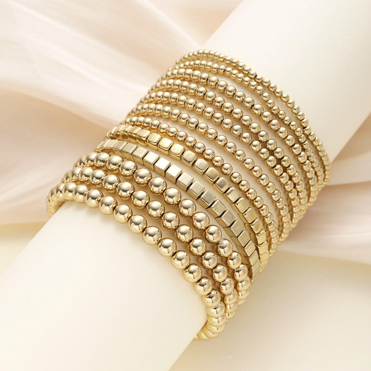 Damen Armband-Set mit eleganten und vielseitigen Designelementen Shop Nory