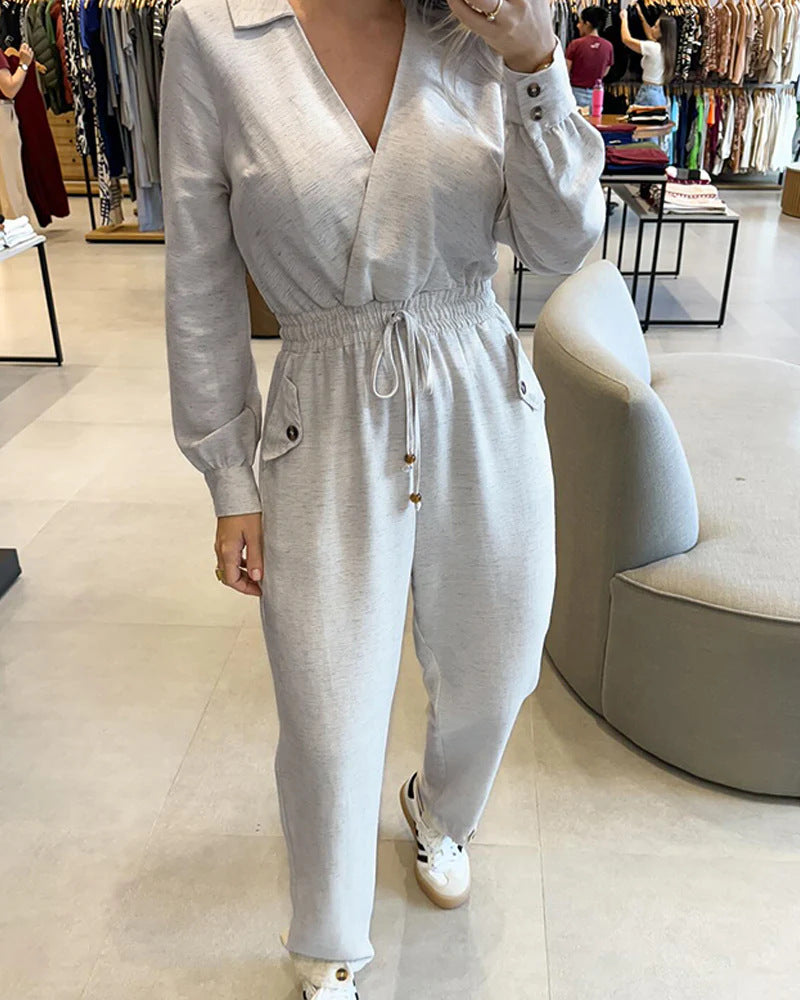 Damen Lässiger Jersey-Overall mit Wickelkragen, Kordel-Taille und aufgesetzten Knopf-Taschen Shop Nory