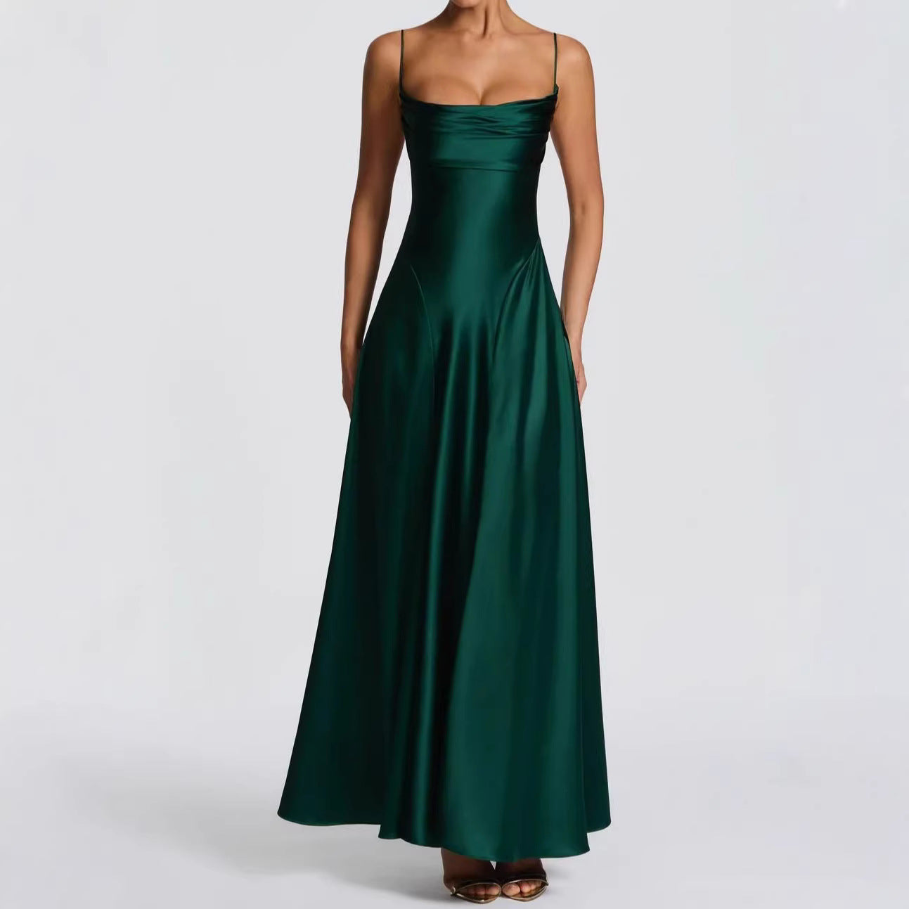 Damen Elegantes Maxi-Kleid mit fließendem Satin und verführerischem Spaghettiträger