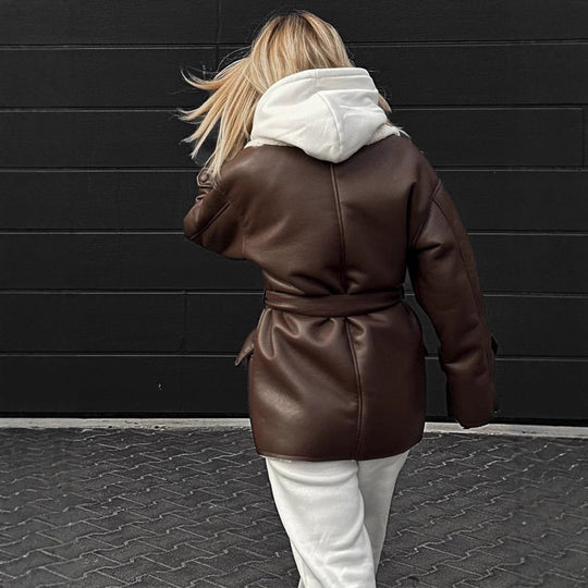Damen Oversize-Lammfellimitat-Mantel mit kontrastierendem Schalkragen und Bindegürtel Shop Nory