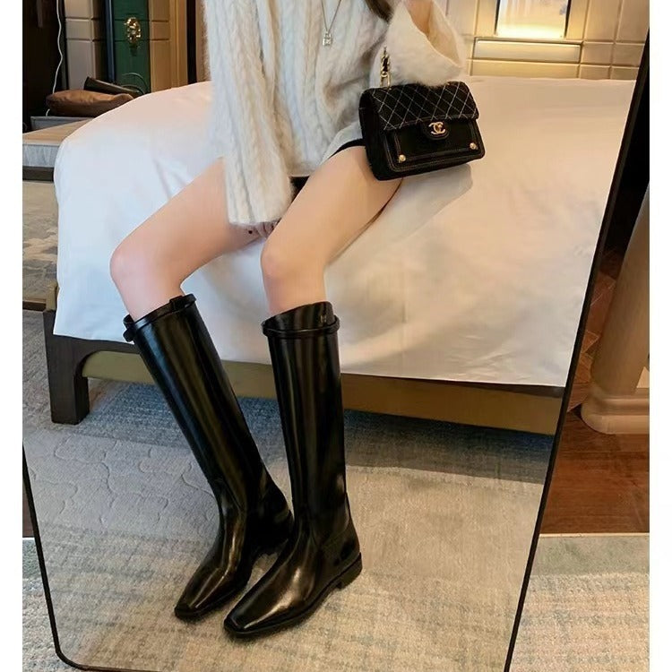 Damen Kniehohe Reitstiefel aus Glattleder mit quadratischer Zehenpartie und schlanker Silhouette Shop Nory
