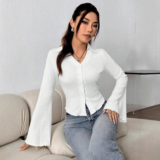 Damen Figurbetonter Rippstrick-Cardigan mit Hemdkragen und ausgestellten Trompetenärmeln Shop Nory