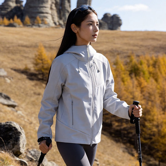 Unisex Softshell Outdoorjacke mit Kapuze, winddicht und elastisch Shop Nory