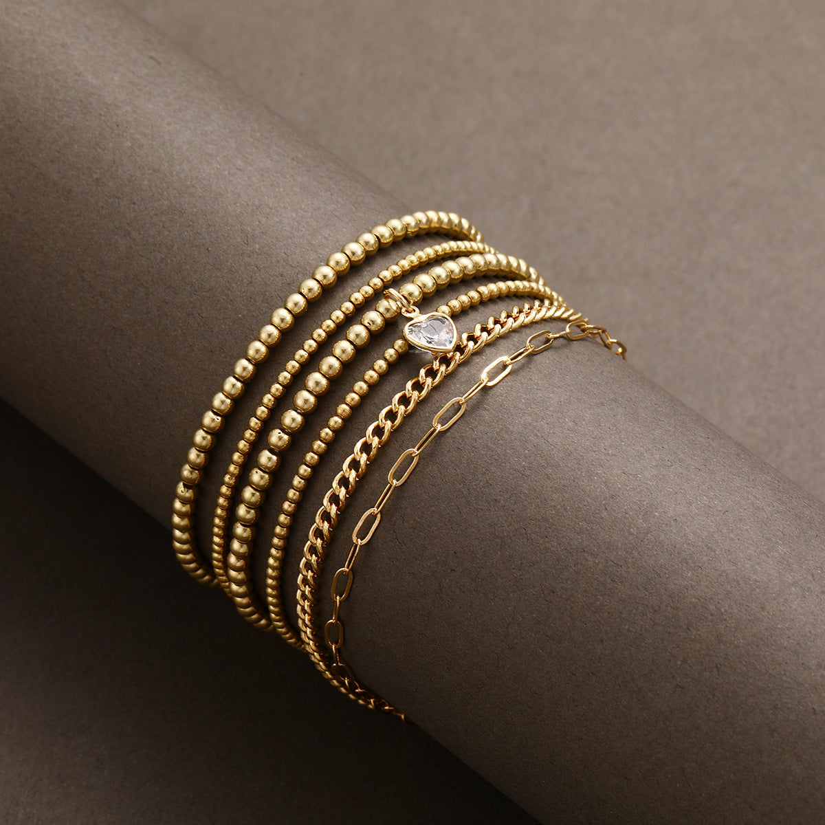 Damen Armband-Set mit filigranen Perlen und zartem Herzanhänger Shop Nory
