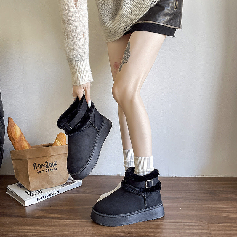 Damen Gefütterte Kurz-Stiefeletten mit Teddyfell-Futter, verstellbarem Schnallenriemen und profilierter Gummisohle Shop Nory