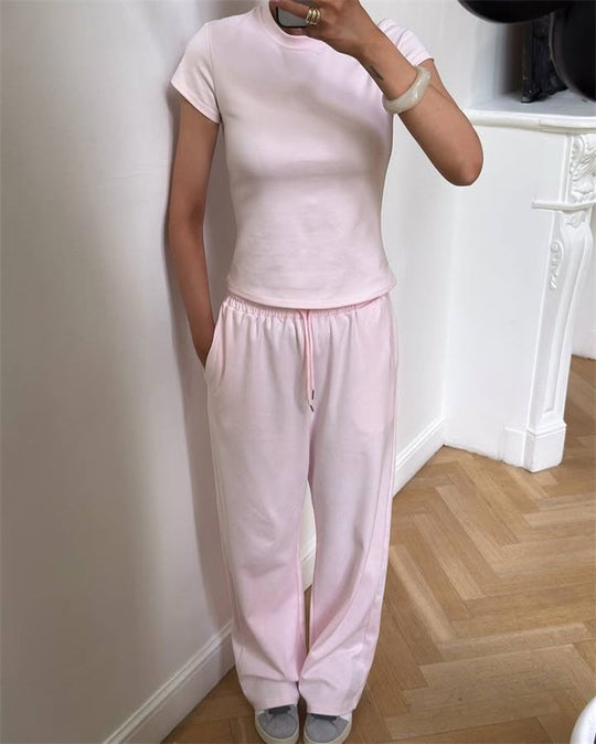 Damen figurnahes Kurzarm-Rippshirt und elastische High-Waist-Loungehose Set Shop Nory