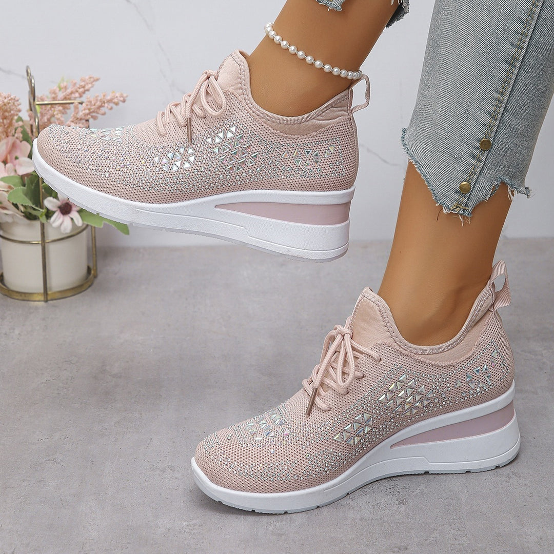 Damen Wedge-Sneaker mit atmungsaktivem Strick, gepolstertem Sockenschaft und leichtem Plateau Shop Nory