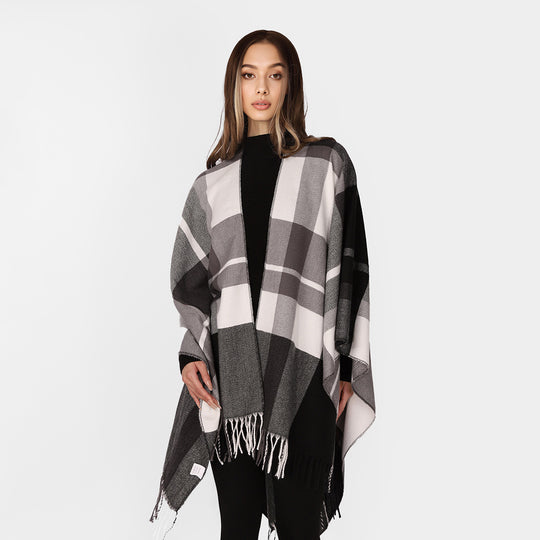 Damen Oversize-Karoponcho aus weichem Wollmix mit Fransensaum Shop Nory