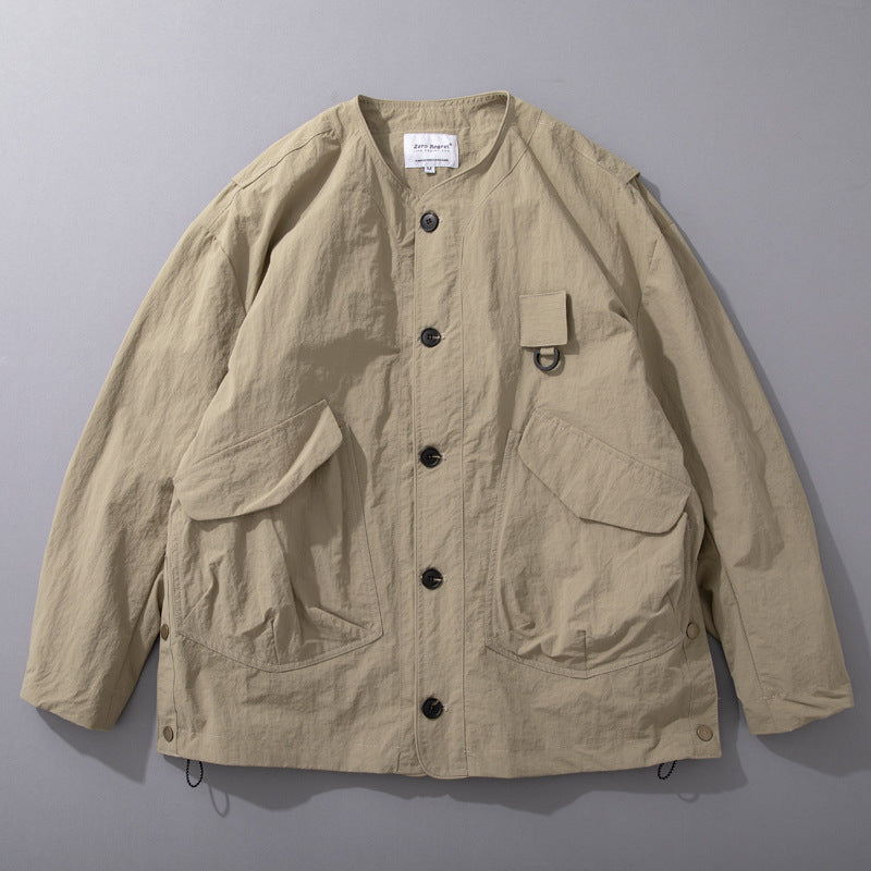 Herren Kragenlose Utility-Fieldjacke mit Pattentaschen und Kordelzug Shop Nory