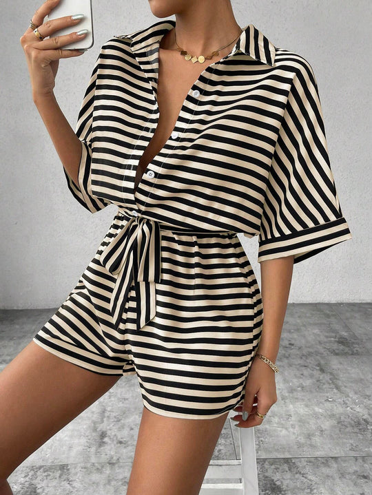Damen Gestreifter Kurzoverall mit Hemdblusenkragen und Taillen-Bindegürtel Shop Nory