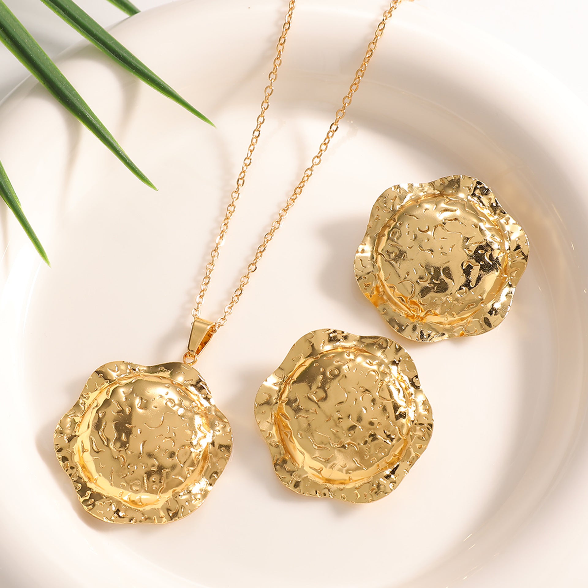 Damen Schmuckset mit filigranem Blattdesign Shop Nory