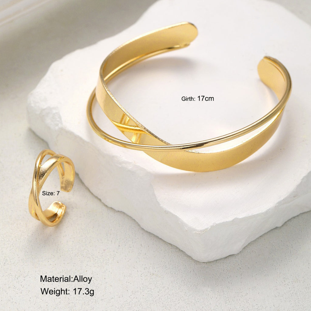 Damen modisches Armband- und Ring-Set mit eleganten Designs Shop Nory