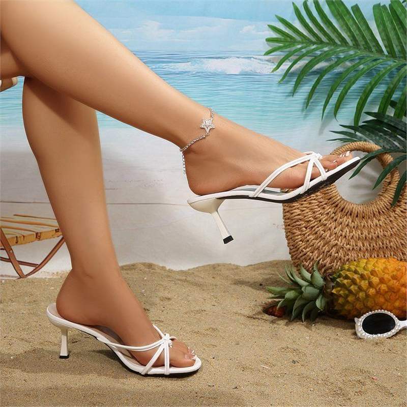 Damen Elegante Kitten‑Heel Mules mit zarten Knoten‑Riemchen und offenem Zehenbereich Shop Nory