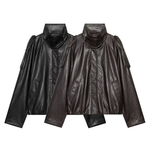 Damen Kurz geschnittene Lederoptik-Blousonjacke mit hohem Funnelkragen, Schulterriegeln und eingearbeiteten Pattentaschen Shop Nory