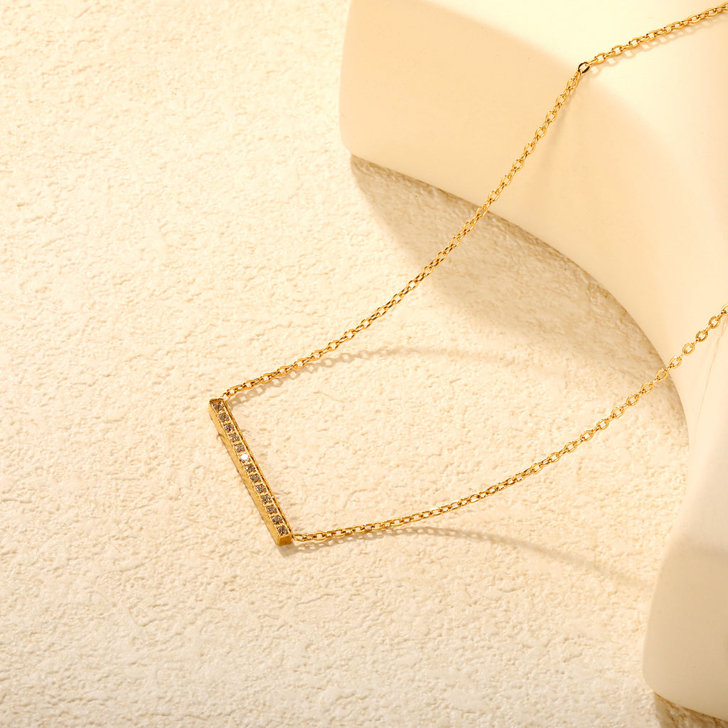 Damen Halskette mit verziertem Balkenanhänger und verstellbarer Kette Shop Nory
