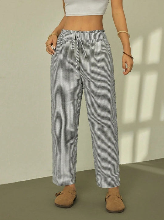 Damen Leinenoptik-Relaxhose mit High-Waist, Kordelzug und Nadelstreifen Shop Nory